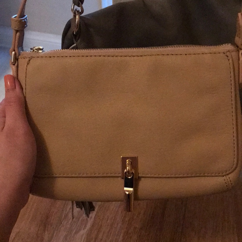 Elizabeth and James Crossbody